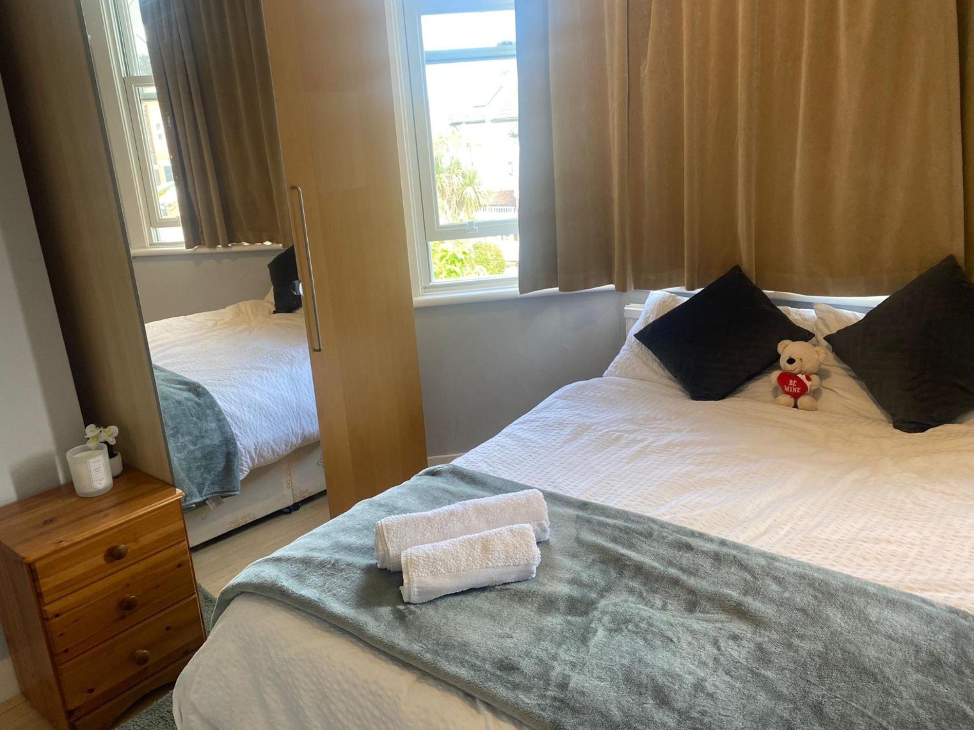 London Rental Carshalton Exteriör bild