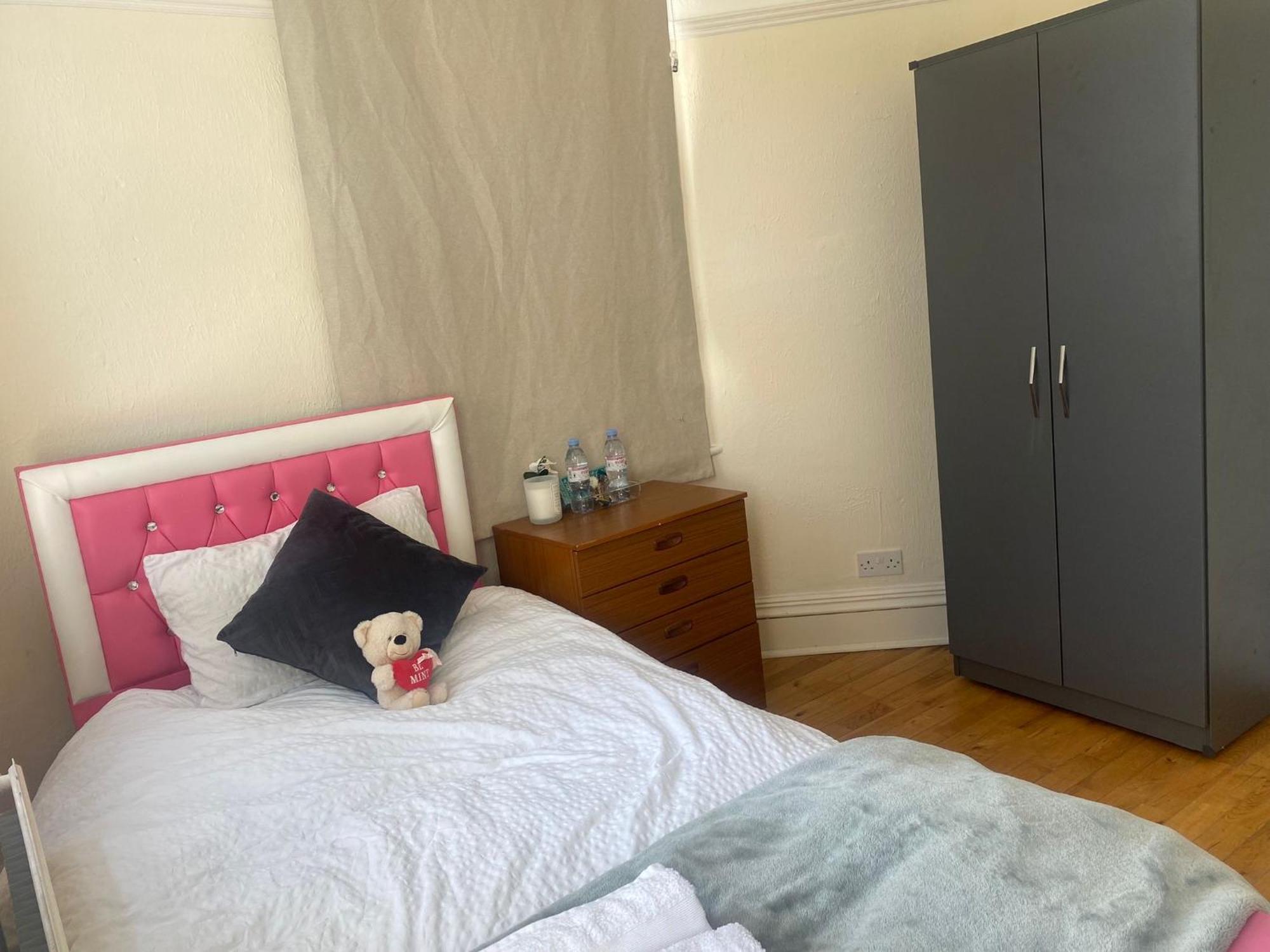 London Rental Carshalton Exteriör bild