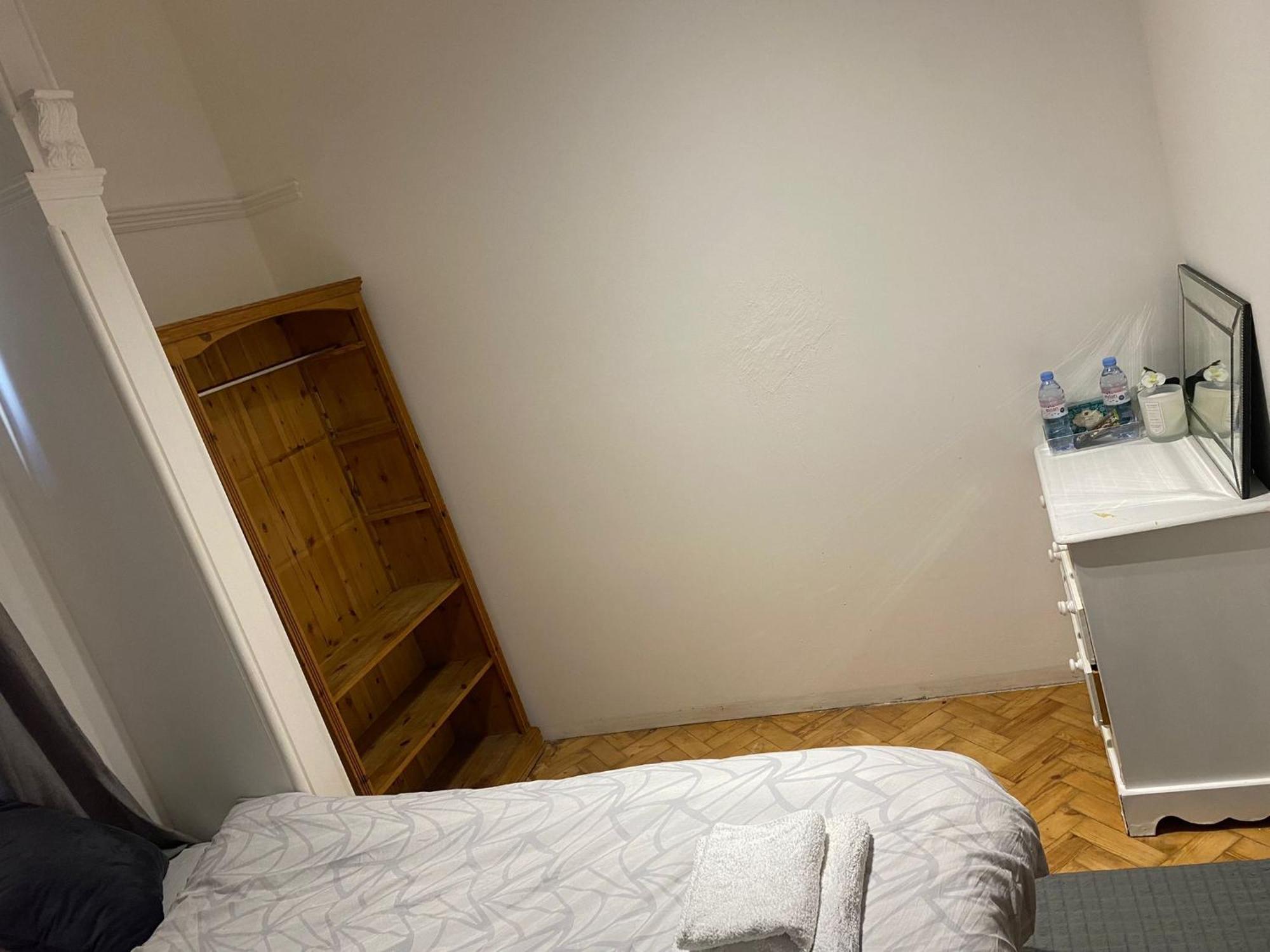 London Rental Carshalton Exteriör bild